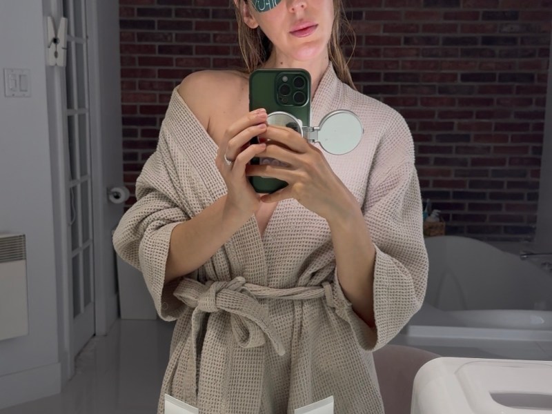 Feeling Ugly? Tips for Period&nbsp;Self-Acceptance